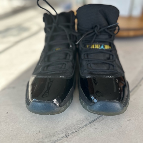 JORDAN 11 RETRO GAMMA BLUE - Picture 2 of 5